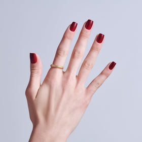 KISS Press On Nails 'Sprightly' red nails with mini file and manicure stick