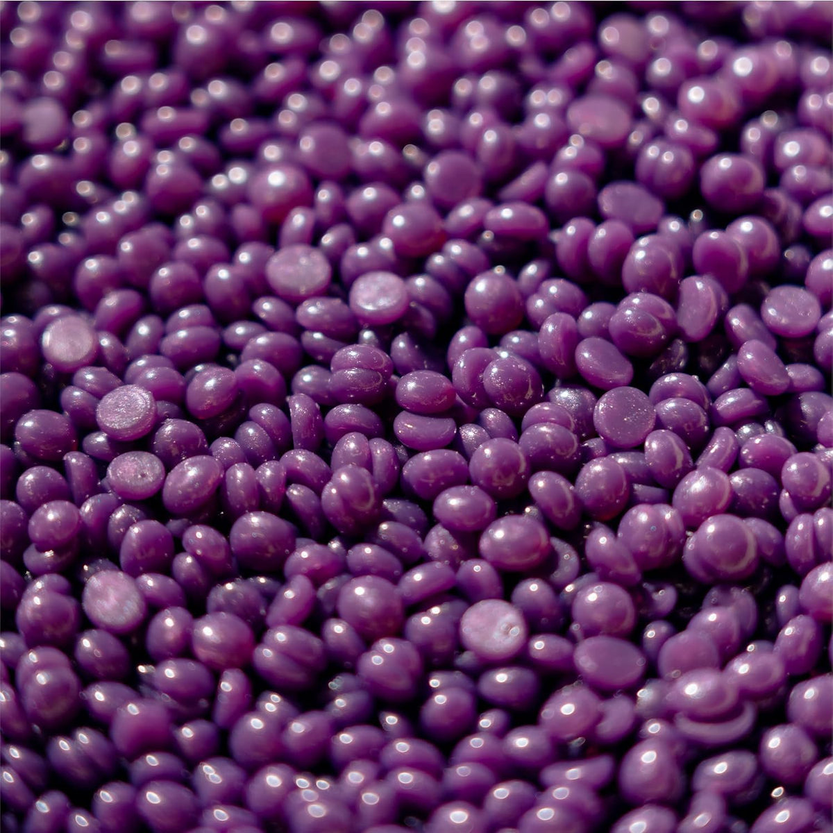 KoluaWax Wax Beads Lavender close-up of beads