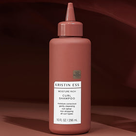 Kristin Ess Moisture Rich Curl Shampoo 10 fl oz with water droplets