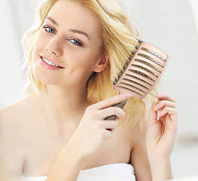 KTKUDY Detangling Brush with packaging