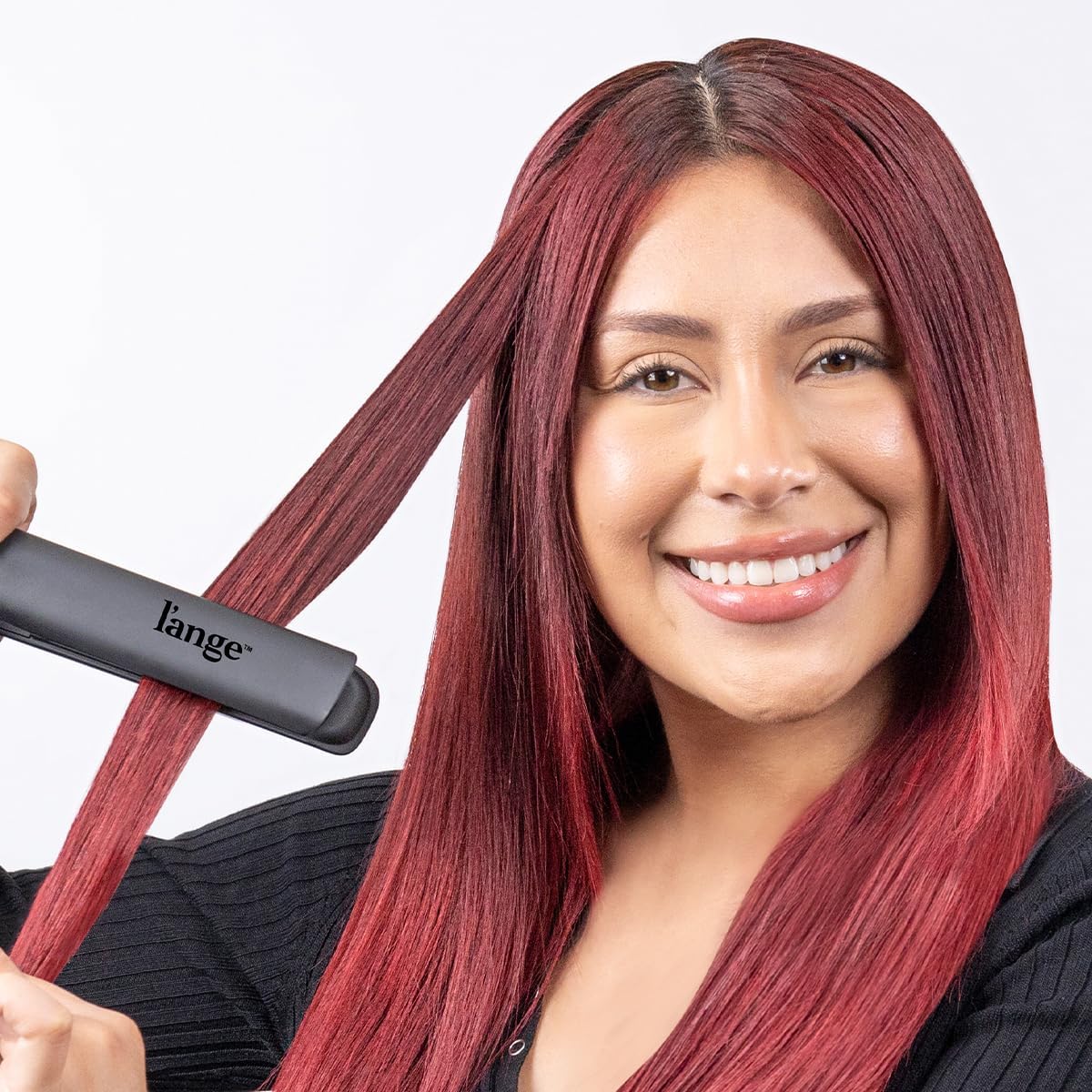 L'ANGE HAIR flat iron close-up of titanium plates