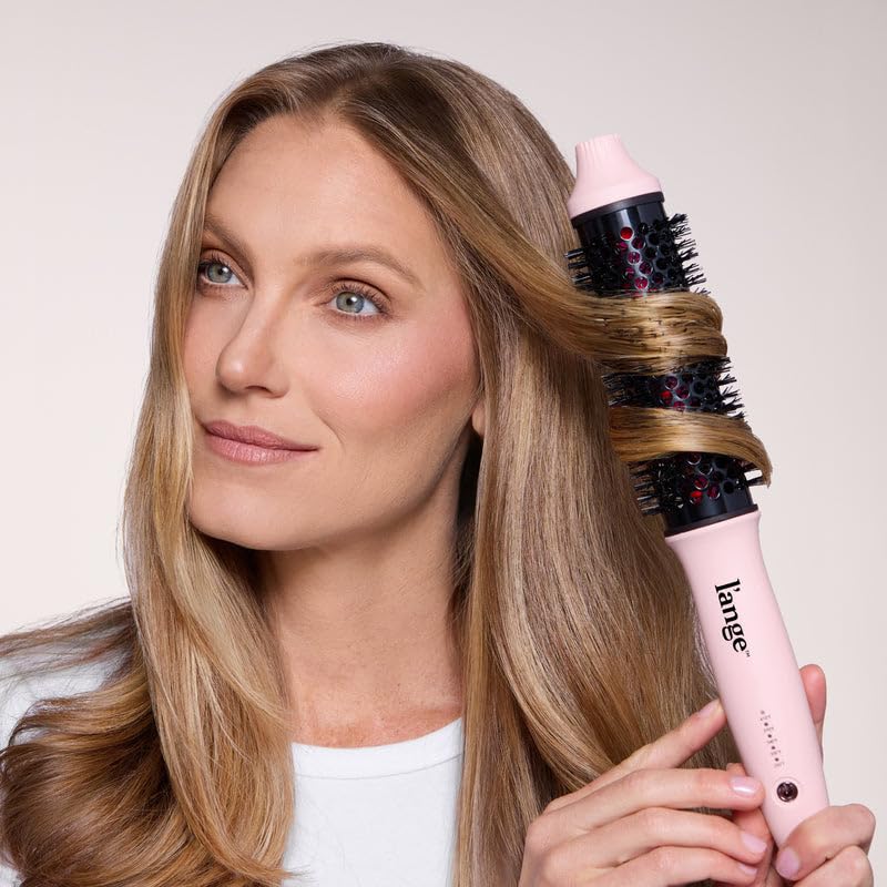L'ANGE HAIR GlamWave Thermal Brush close-up of barrel