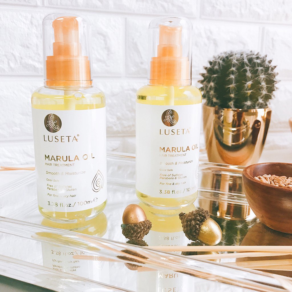 L LUSETA Marula Oil Hair Serum application on hair