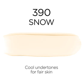 L'Oreal Paris Infallible Foundation 390 Snow application with brush