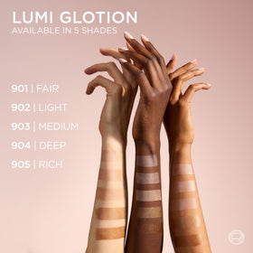 L'Oreal Paris True Match Lumi Glotion 904 Deep in use during makeup application