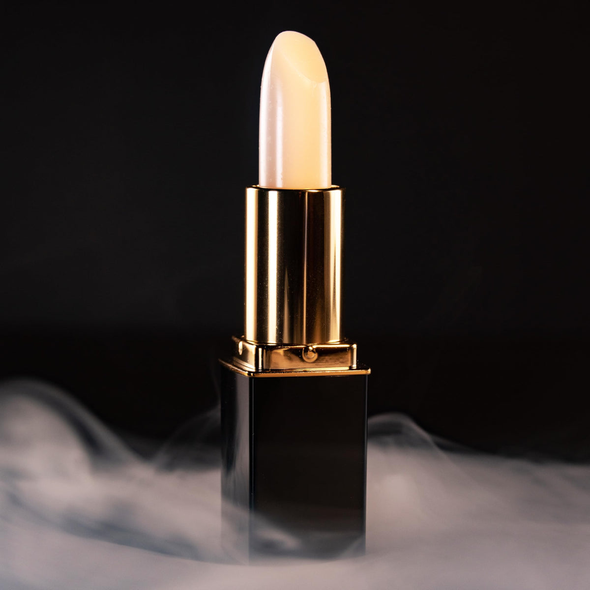 L'Paige pH Color-Changing Lipstick on model's lips in natural light