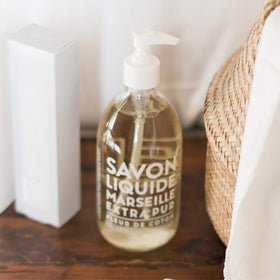 La Compagnie de Provence Luxe Liquid Soap Cotton Flower with pump dispenser