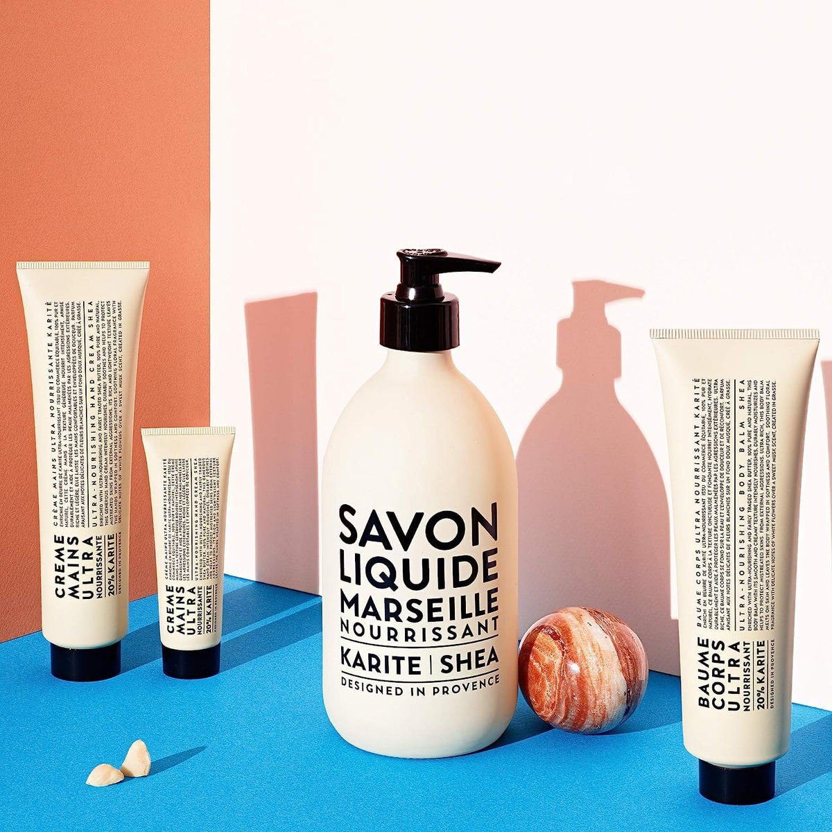 La Compagnie de Provence Savon de Marseille Liquid Soap texture on hand