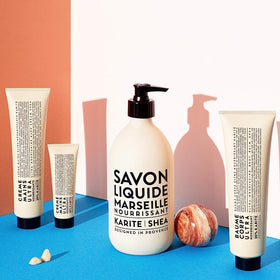 La Compagnie de Provence Savon de Marseille Liquid Soap texture on hand