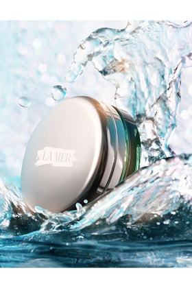La Mer The Lip Balm 0.32 oz texture close-up