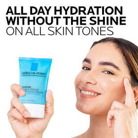 La Roche-Posay Toleriane Double Repair Moisturizer application on skin