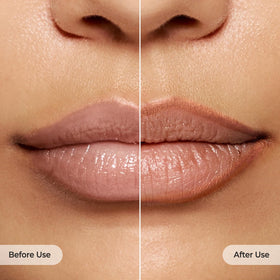 Laka Lip Liner #01 Bare Memory in hand