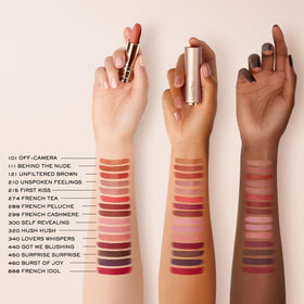 Lancôme L'Absolu Rouge Intimatte Lipstick - 121 applied on lips