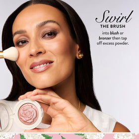 LAURA GELLER Angled Blush Brush in packaging