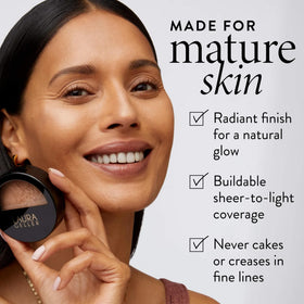 LAURA GELLER Baked Balance-N-Glow Foundation Medium texture close-up