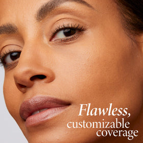LAURA GELLER Baked Double Take Powder Foundation in application process