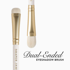 LAURA GELLER Dual-Ended Eyeshadow Brush flat brush head close-up