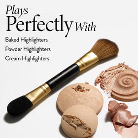 LAURA GELLER Dual-Ended Highlighter Brush angled view