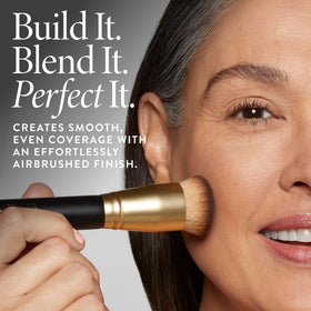 LAURA GELLER Full Coverage Brush in packaging