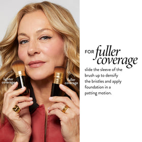 LAURA GELLER Kabuki Brush applying powder foundation