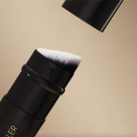 LAURA GELLER NEW YORK Cult Classics Full Face Kit Light lifestyle scene