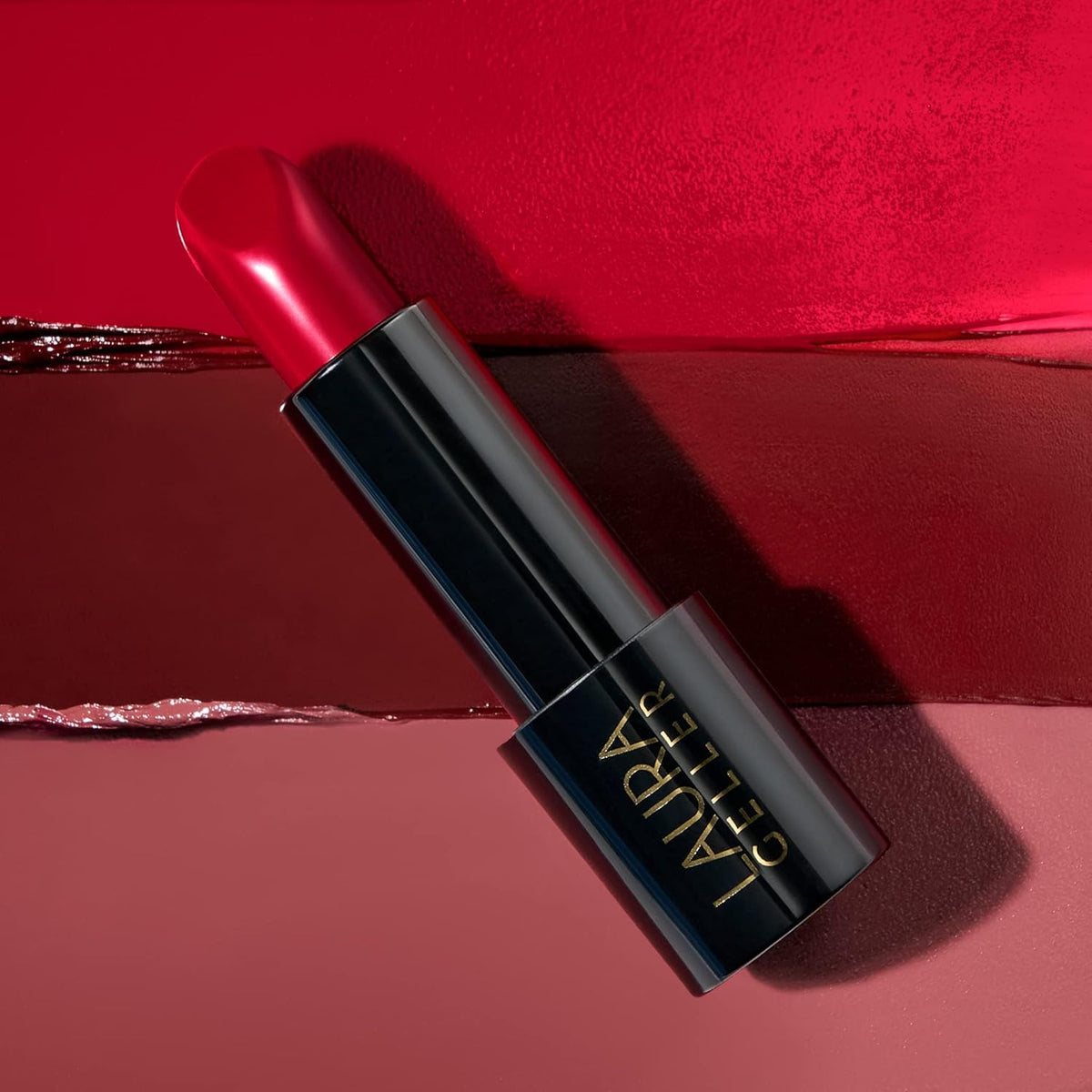 LAURA GELLER NEW YORK Modern Classic Cream Lipstick Berry Bliss texture
