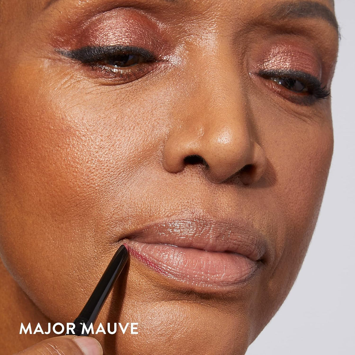 LAURA GELLER NEW YORK Modern Classic Lip Liner Major Mauve with lipstick