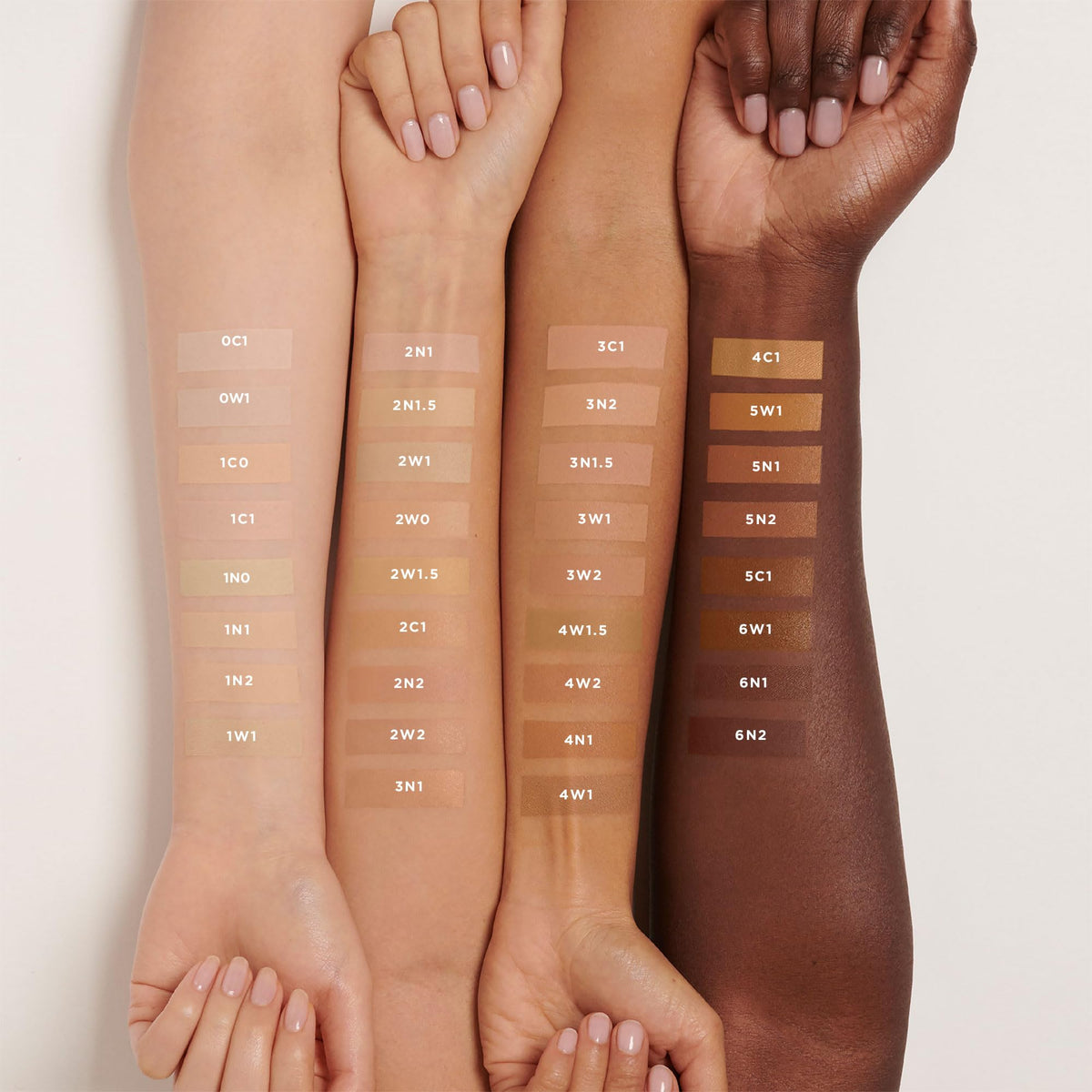 Laura Mercier Flawless Lumière Foundation 5C1 Nutmeg packaging