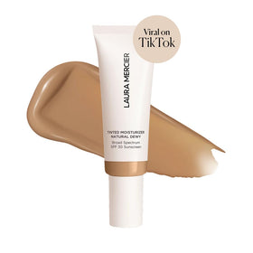 Laura Mercier Tinted Moisturizer Natural Dewy SPF 30 4C Hazel texture close-up