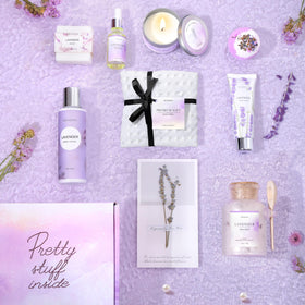 Lavender bath bombs in LUCOTIYA Spa Gift Basket