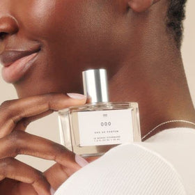 Le Monde Gourmand Eau de Parfum 000 30ml bottle side view