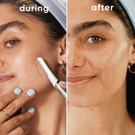Lifestyle image of Gillette Venus razor in use