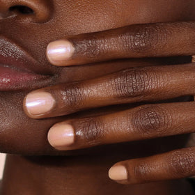 LONDONTOWN kur Illuminating Nail Concealer in Bare with brush
