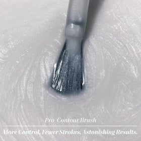 LONDONTOWN kur Illuminating Nail Concealer Quartz brush detail