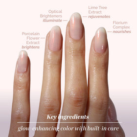 LONDONTOWN kur Nail Concealer Bubblegum Pink on a nail