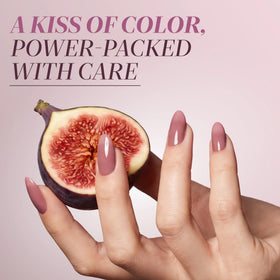 LONDONTOWN kur Perfecting Nail Veil #11 Fig applied on nails