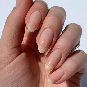 LONDONTOWN kur Perfecting Nail Veil packaging