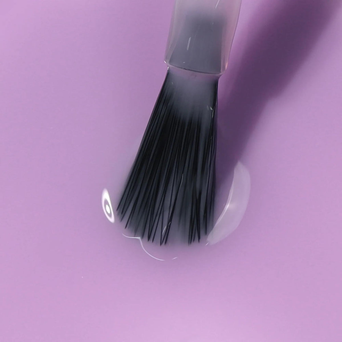 LONDONTOWN kur Perfecting Nail Veil Sheer Lilac Tint with a clean nail surface