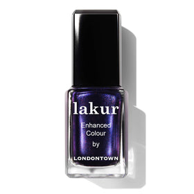 LONDONTOWN lakur Nail Polish Black Thorn close-up of brush