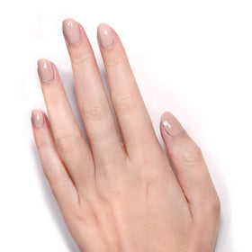 LONDONTOWN lakur Nail Polish Café Au Lait on nails with glossy finish