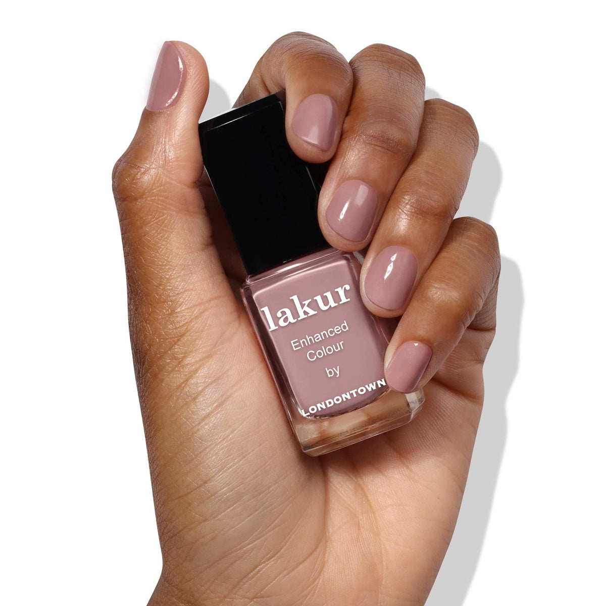 LONDONTOWN lakur Nail Polish Chai swatch on nail
