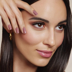 LONDONTOWN Lakur Nail Polish Crowning Crumpet with base and top coats