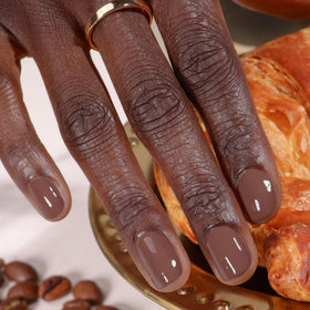 LONDONTOWN lakur Nail Polish Dirty Chai in a nail care setup