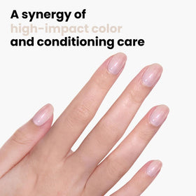 LONDONTOWN lakur Nail Polish Princess Awaits applied on nails