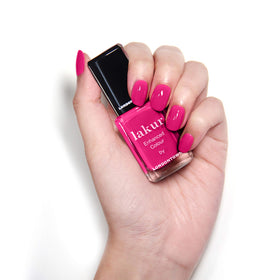 LONDONTOWN lakur Nail Polish Queen of Hearts with applicator brush