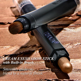 LUXAZA PRO eyeshadow stick in use during makeup application