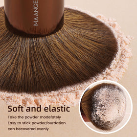 MAANGE eye makeup brushes displayed in carrying case