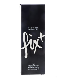 MAC Prep + Fix+ Finishing Mist 100ml lifestyle scene
