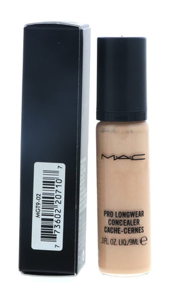 MAC Pro Longwear Concealer NC20 applicator close-up