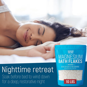Magnum Solace Magnesium Flakes pouring into water